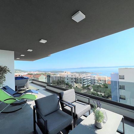 Lux Penthouse Panoramic View With Jacuzzi Apartment Makarska Bagian luar foto