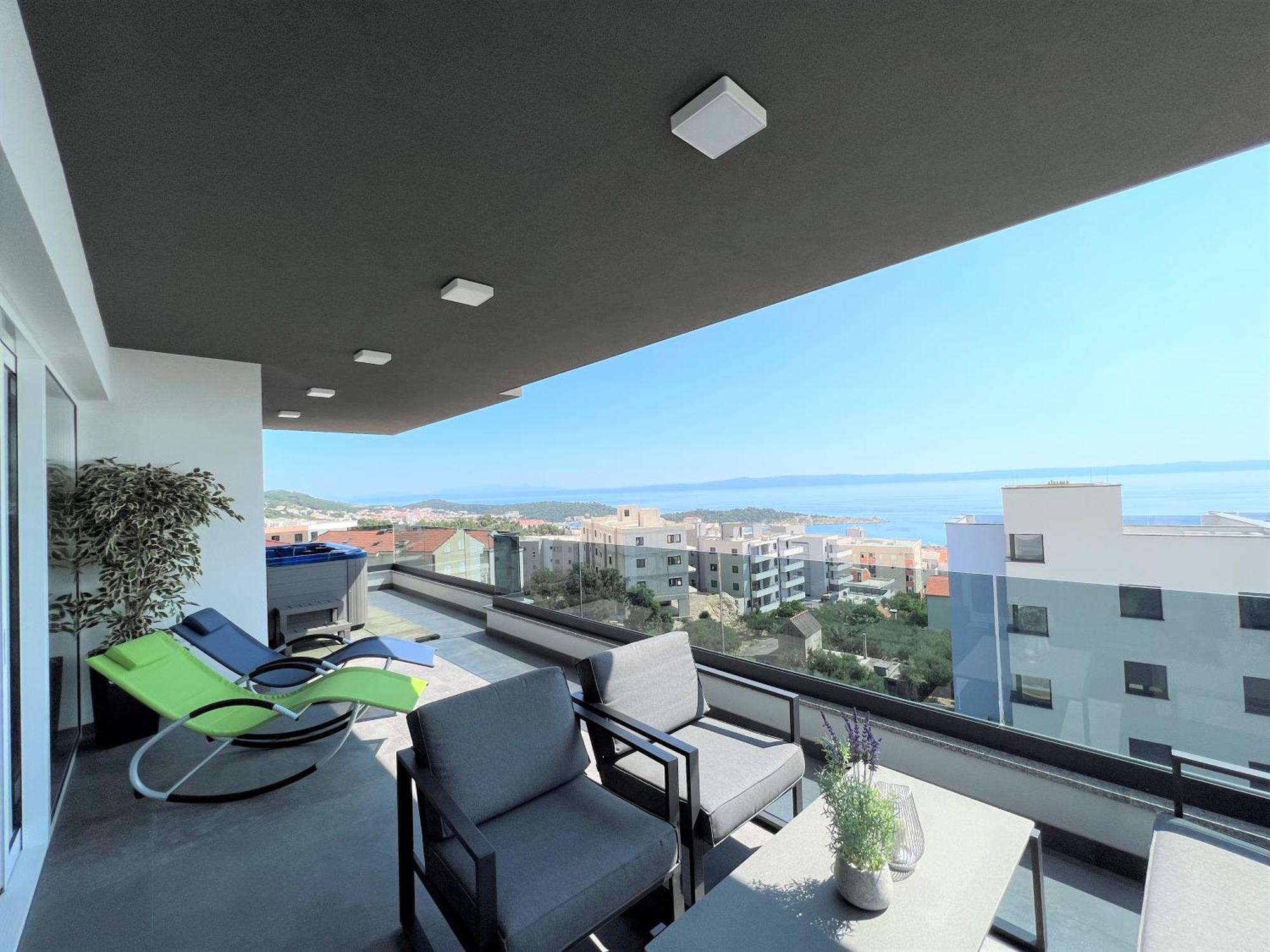 Lux Penthouse Panoramic View With Jacuzzi Apartment Makarska Bagian luar foto