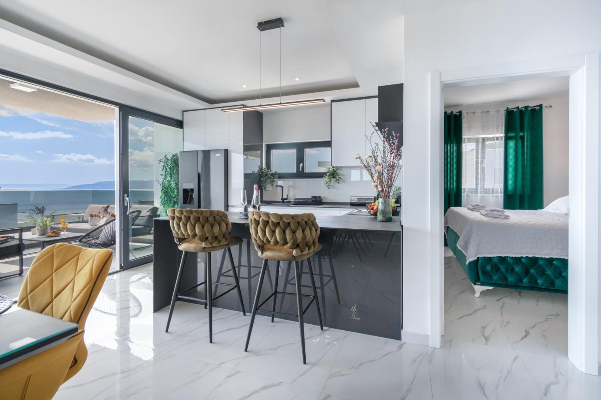 Lux Penthouse Panoramic View With Jacuzzi Apartment Makarska Bagian luar foto