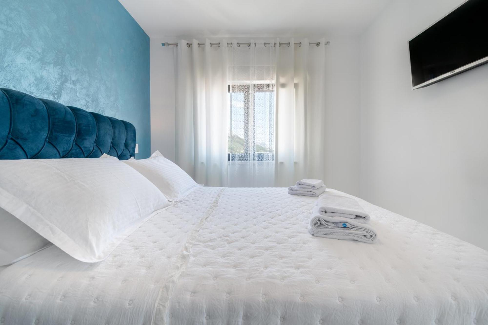 Lux Penthouse Panoramic View With Jacuzzi Apartment Makarska Bagian luar foto
